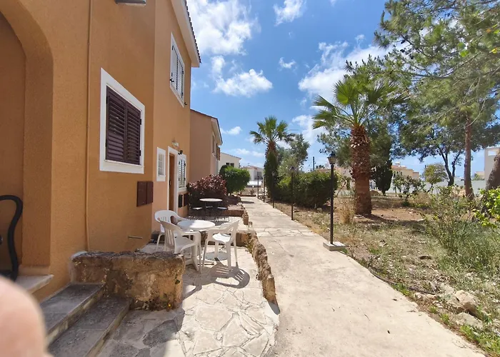 Eden Gardens Holiday home